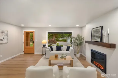 12520 24th Avenue NE Seattle WA 98125