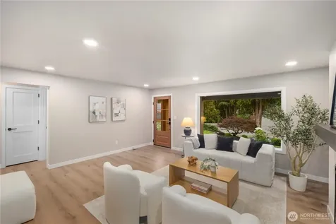 12520 24th Avenue NE Seattle WA 98125