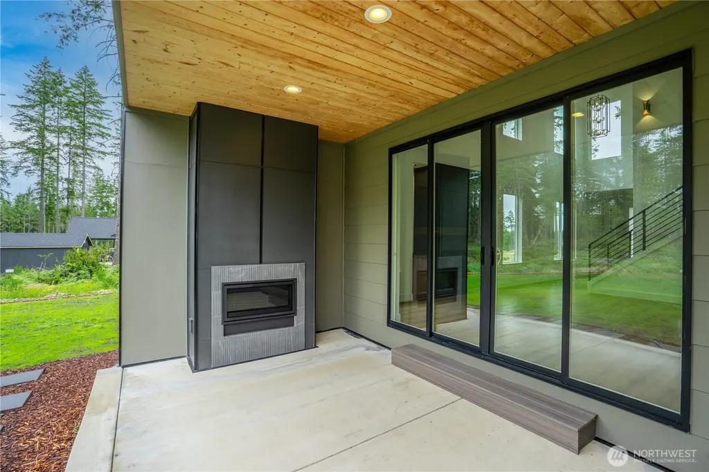 781 W Clear Lake Drive Shelton WA 98584