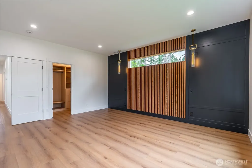 781 W Clear Lake Drive Shelton WA 98584
