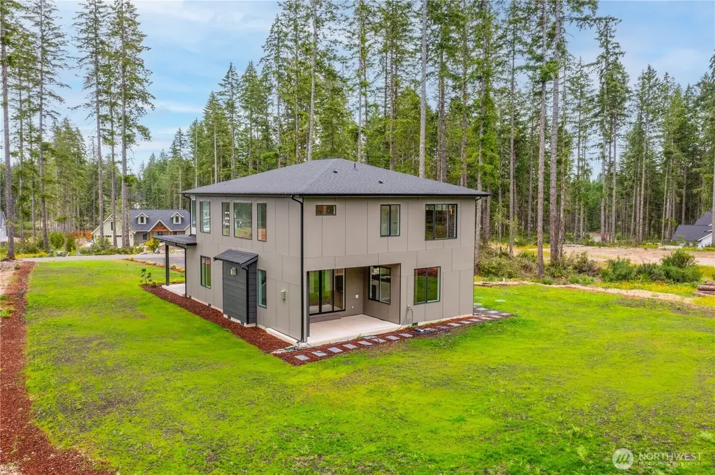781 W Clear Lake Drive Shelton WA 98584