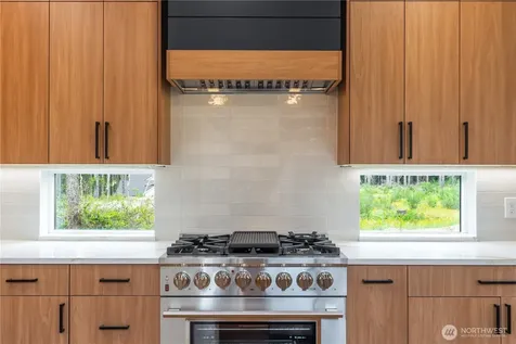 781 W Clear Lake Drive Shelton WA 98584