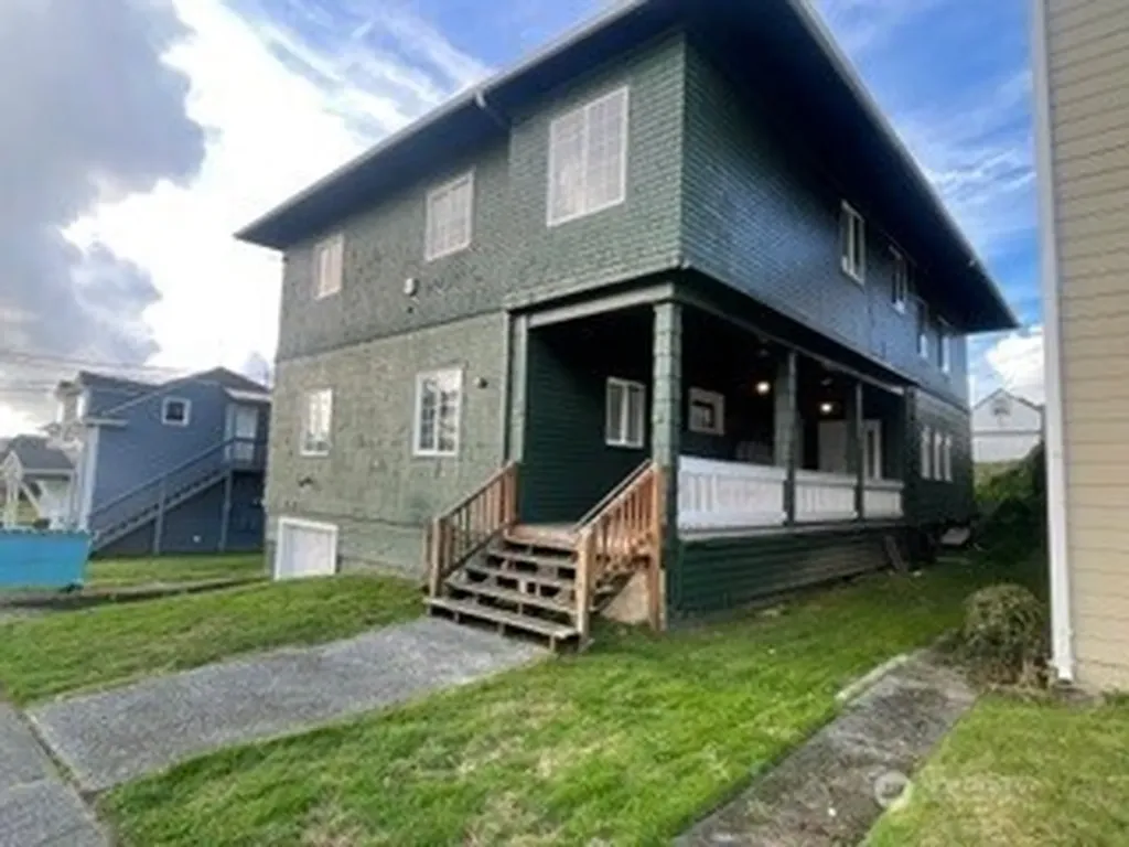 220 W 4th Street Aberdeen WA 98520