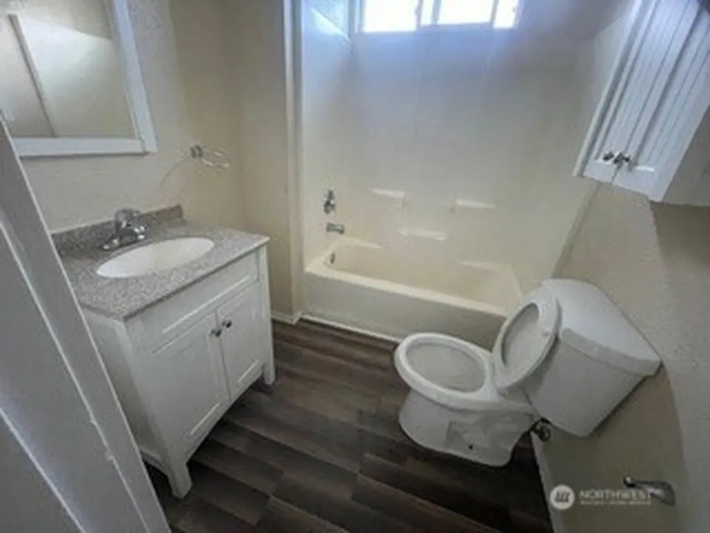 220 W 4th Street Aberdeen WA 98520