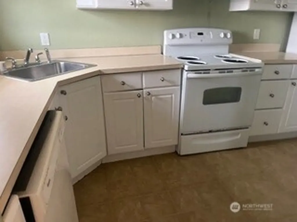 220 W 4th Street Aberdeen WA 98520