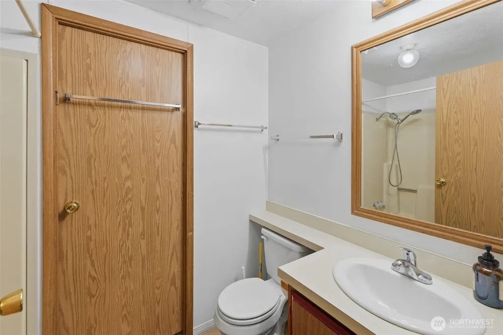 2382 Hastings Lane SE Port Orchard WA 98367