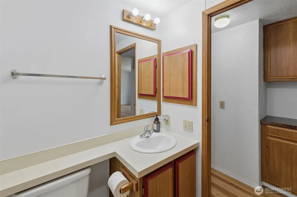 2382 Hastings Lane SE Port Orchard WA 98367