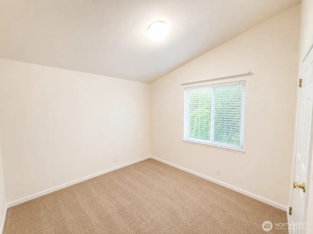 6614 239th Avenue E Buckley WA 98321