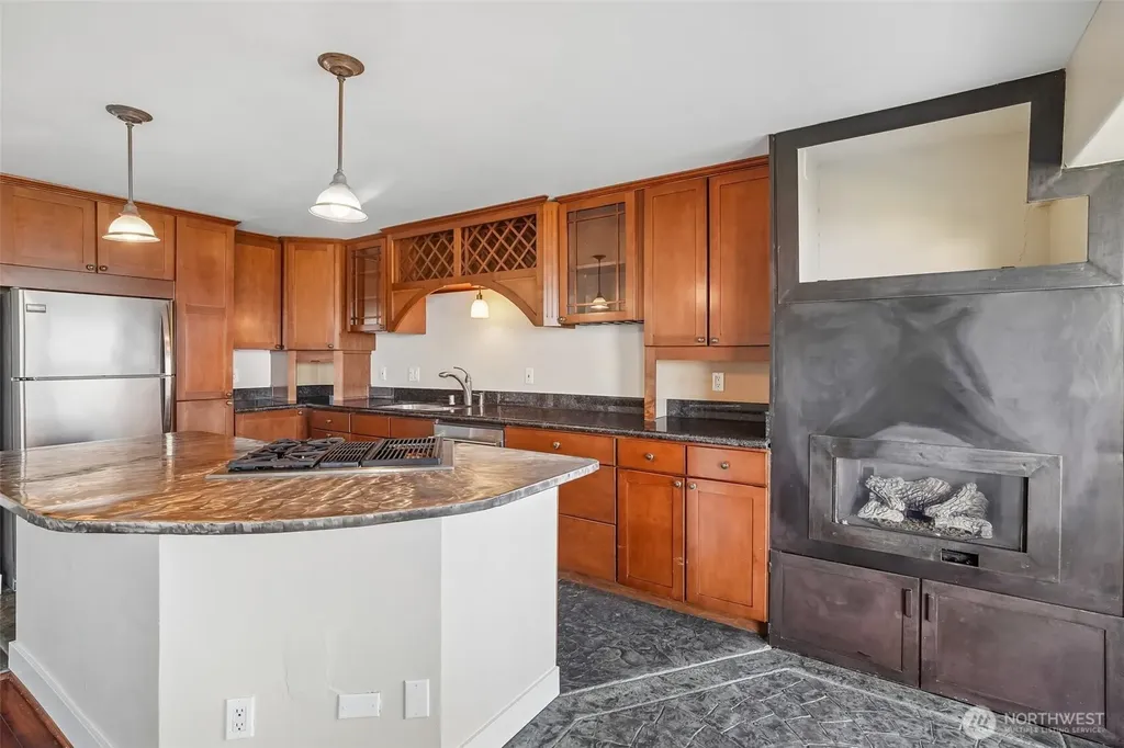28120 Redondo Beach Drive S Des Moines WA 98198