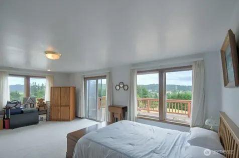 77 Rue Creek Road Menlo WA 98577