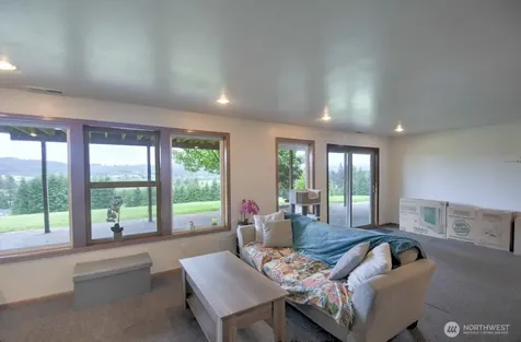 77 Rue Creek Road Menlo WA 98577