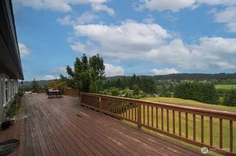 77 Rue Creek Road Menlo WA 98577