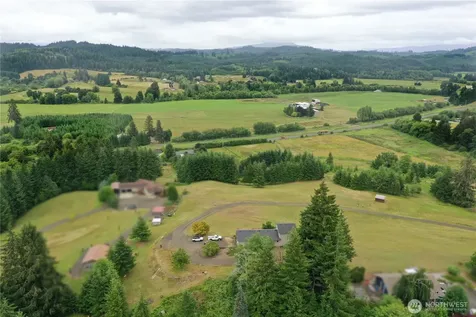 77 Rue Creek Road Menlo WA 98577