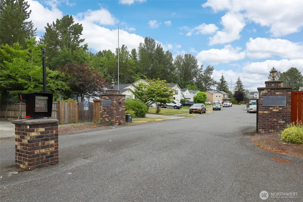 9422 150th Street Ct E Puyallup WA 98375