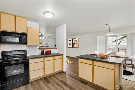 9422 150th Street Ct E Puyallup WA 98375