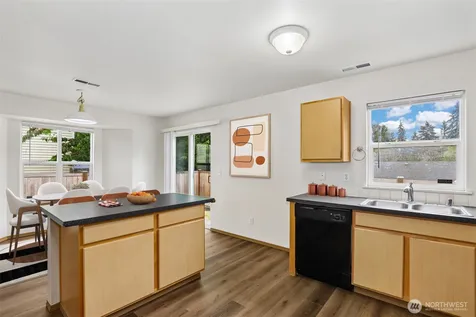 9422 150th Street Ct E Puyallup WA 98375