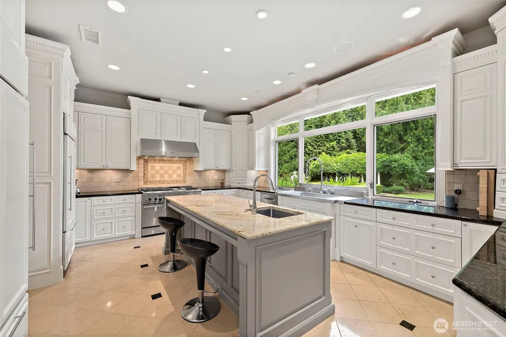 29433 SE 15th Place Fall City WA 98024