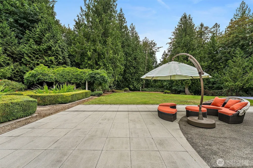 29433 SE 15th Place Fall City WA 98024