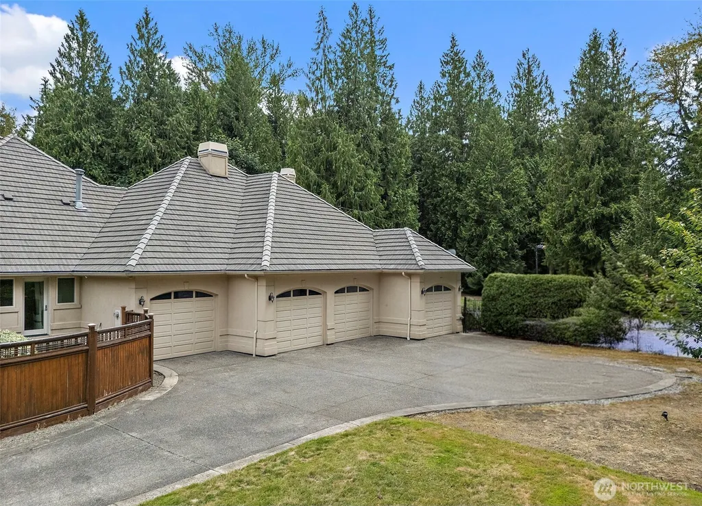 29433 SE 15th Place Fall City WA 98024