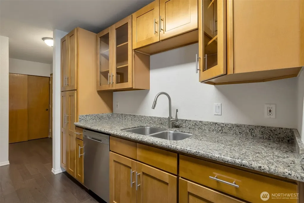 9512 1st Avenue NE Seattle WA 98115