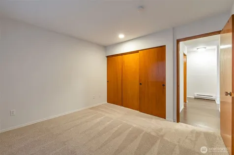 9512 1st Avenue NE Seattle WA 98115