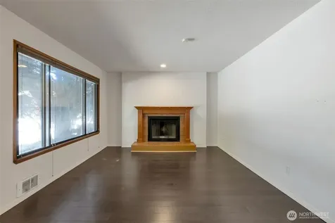 9512 1st Avenue NE Seattle WA 98115