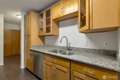 9512 1st Avenue NE Seattle WA 98115