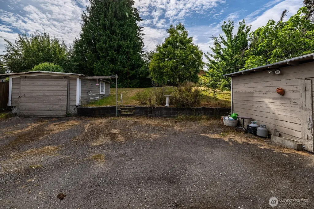 5806 Commercial Avenue Everett WA 98203