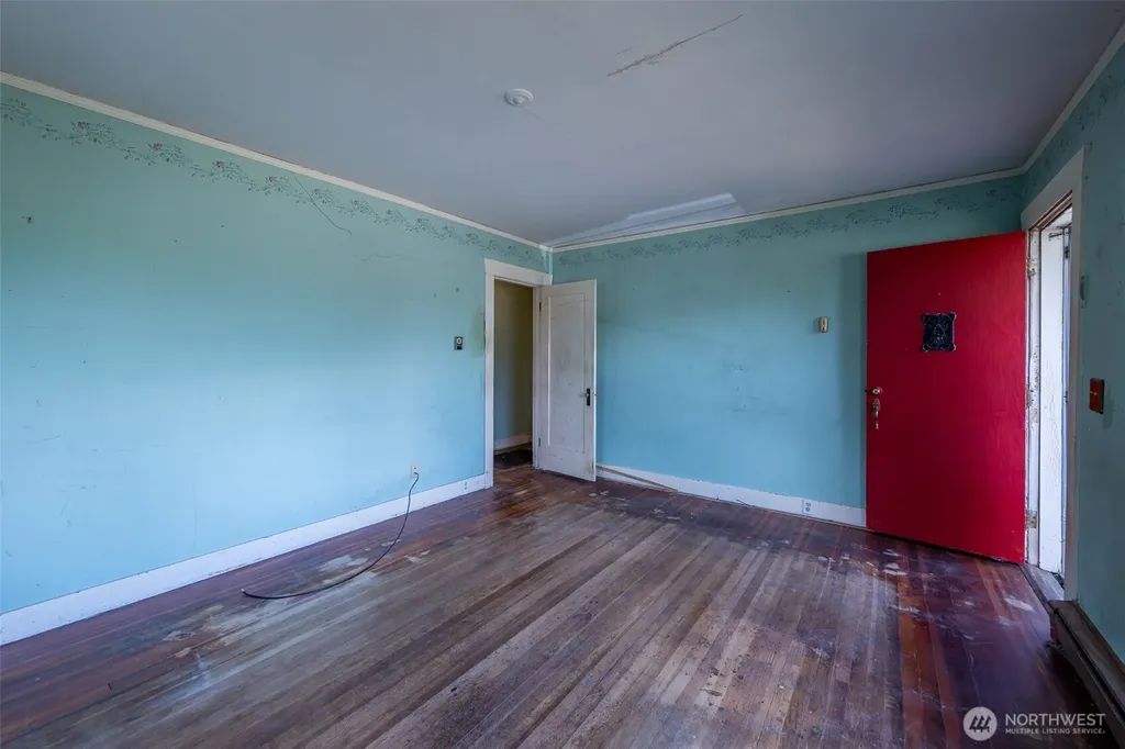5806 Commercial Avenue Everett WA 98203