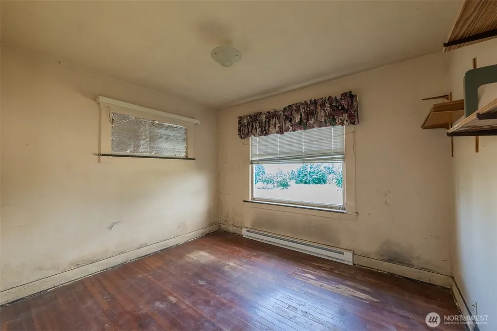 5806 Commercial Avenue Everett WA 98203