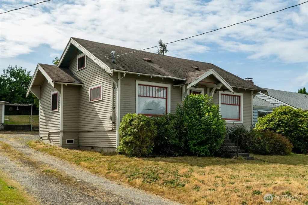 5806 Commercial Avenue Everett WA 98203