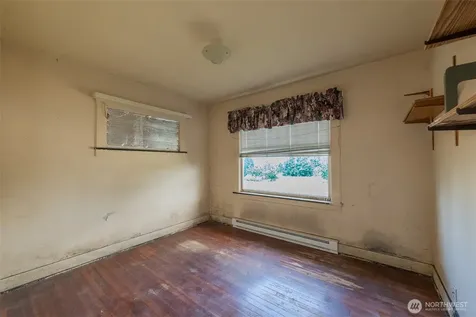 5806 Commercial Avenue Everett WA 98203