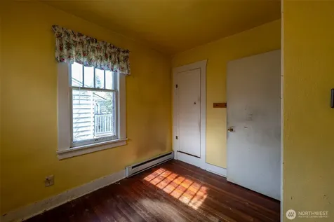 5806 Commercial Avenue Everett WA 98203