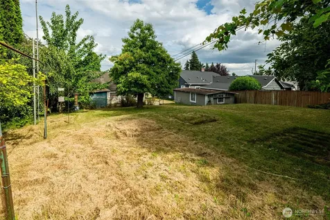 5806 Commercial Avenue Everett WA 98203