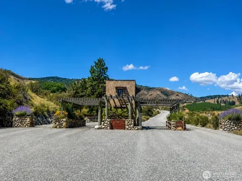 202 Bandera Way Chelan WA 98816