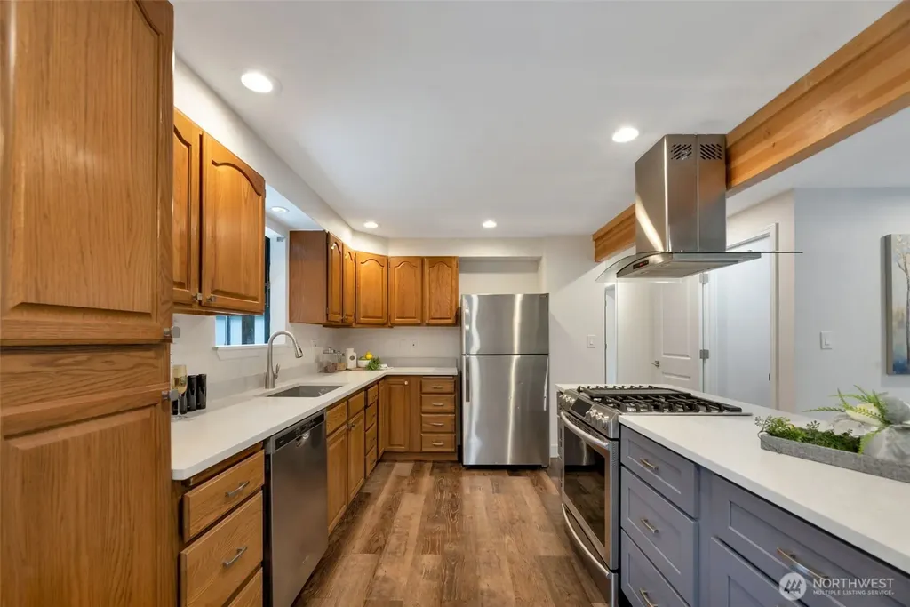 3433 NE 17th Place Renton WA 98056