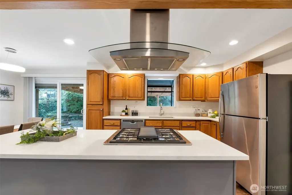 3433 NE 17th Place Renton WA 98056
