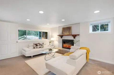 3433 NE 17th Place Renton WA 98056