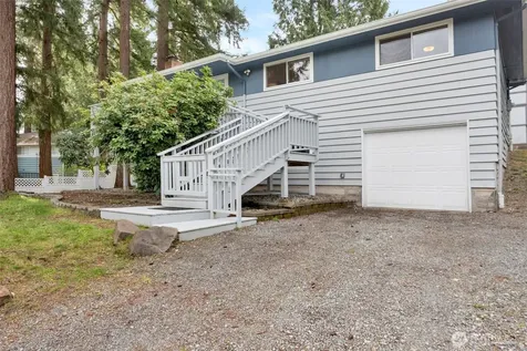 3433 NE 17th Place Renton WA 98056