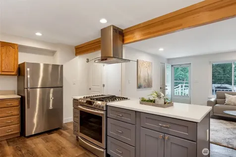 3433 NE 17th Place Renton WA 98056