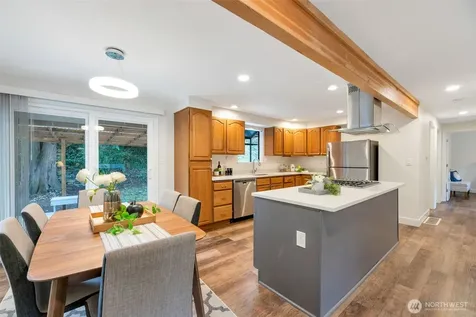 3433 NE 17th Place Renton WA 98056