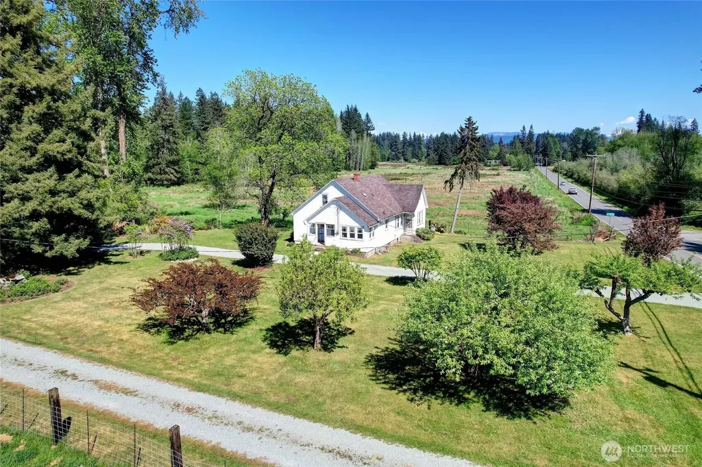 4227 252nd Street NE Arlington WA 98223