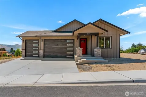 3240 NW Brianna Avenue East Wenatchee WA 98802
