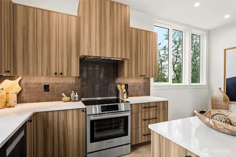 1512 NW 59th Street Seattle WA 98107