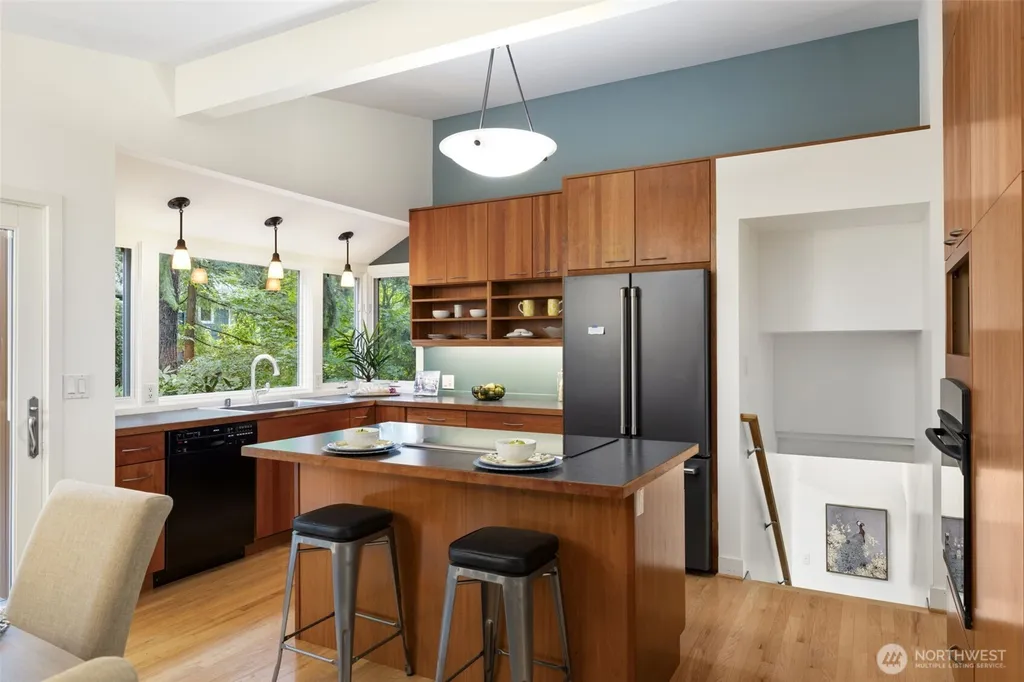 11706 36th Avenue NE Seattle WA 98125