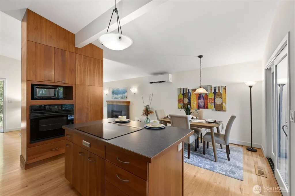 11706 36th Avenue NE Seattle WA 98125