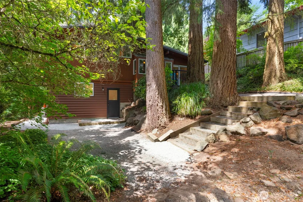 11706 36th Avenue NE Seattle WA 98125