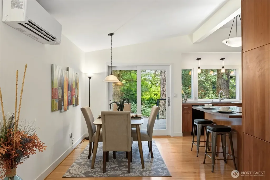 11706 36th Avenue NE Seattle WA 98125