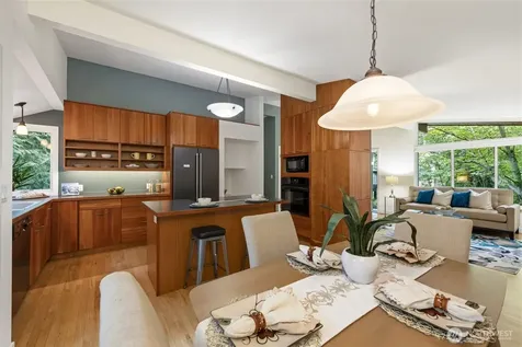 11706 36th Avenue NE Seattle WA 98125