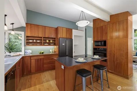 11706 36th Avenue NE Seattle WA 98125